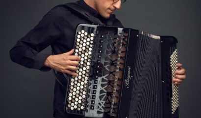 photo de Félicien Brut à l'accordéon